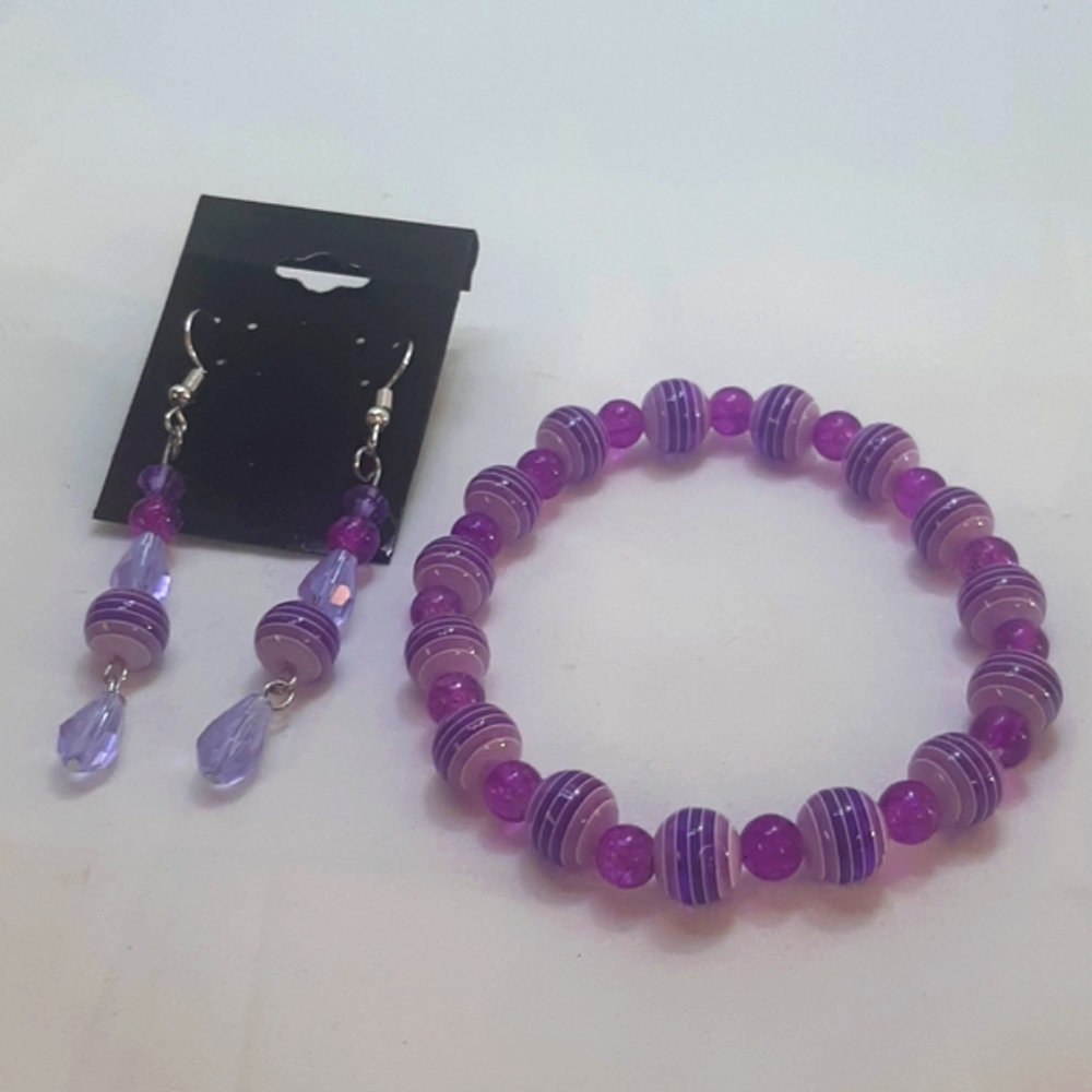 Purple bracelet and earring set